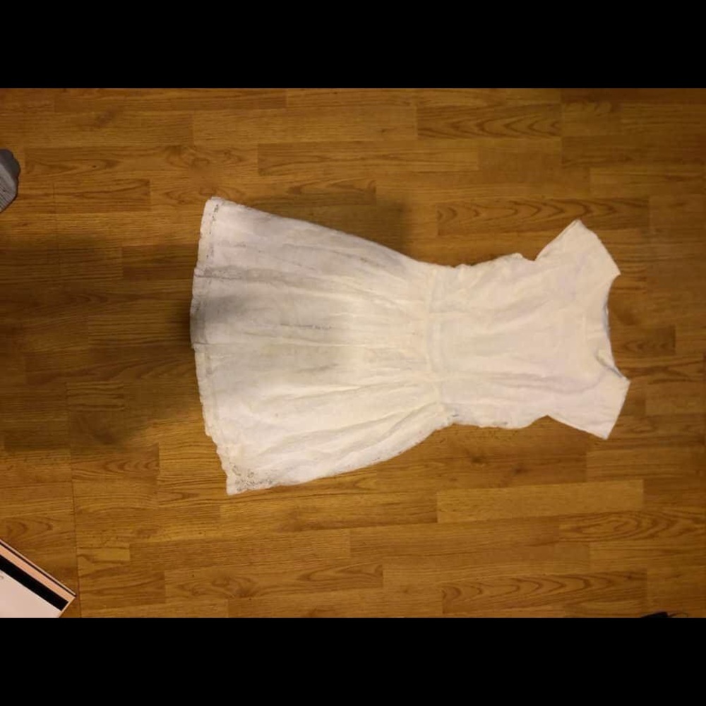 White lace dress